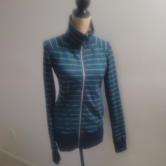 Lululemon Asana Jacket Size 6 Blue Green Stripped Full Zip Thumb Hole Yoga women - Picture 1 of 15
